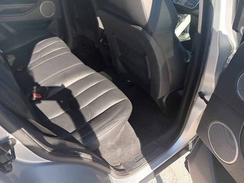 Land Rover Range Rover Evoque Vehicle Full-screen Gallery Image 06