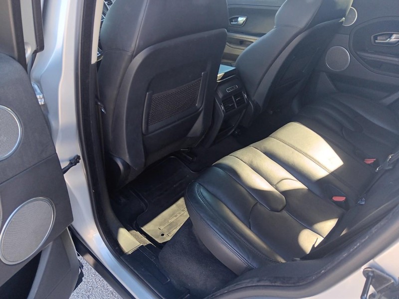 Land Rover Range Rover Evoque Vehicle Full-screen Gallery Image 07