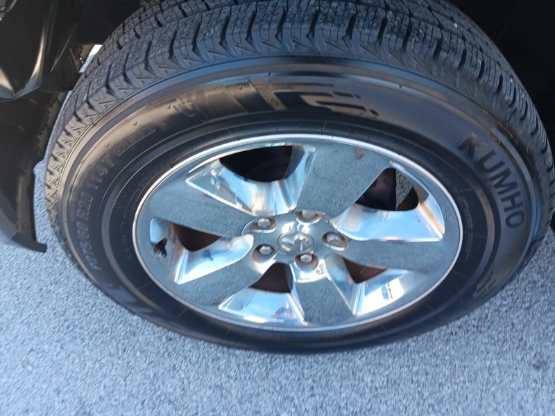 Ram 1500 Vehicle Full-screen Gallery Image 10