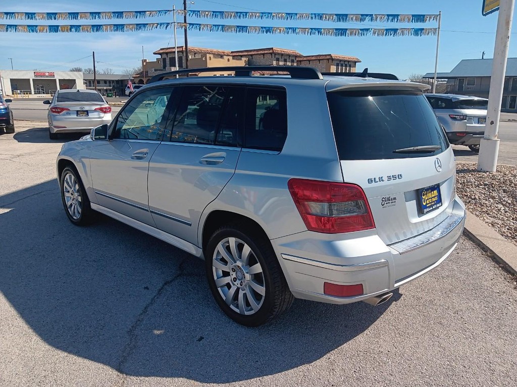 Mercedes-Benz GLK-Class Vehicle Full-screen Gallery Image 03