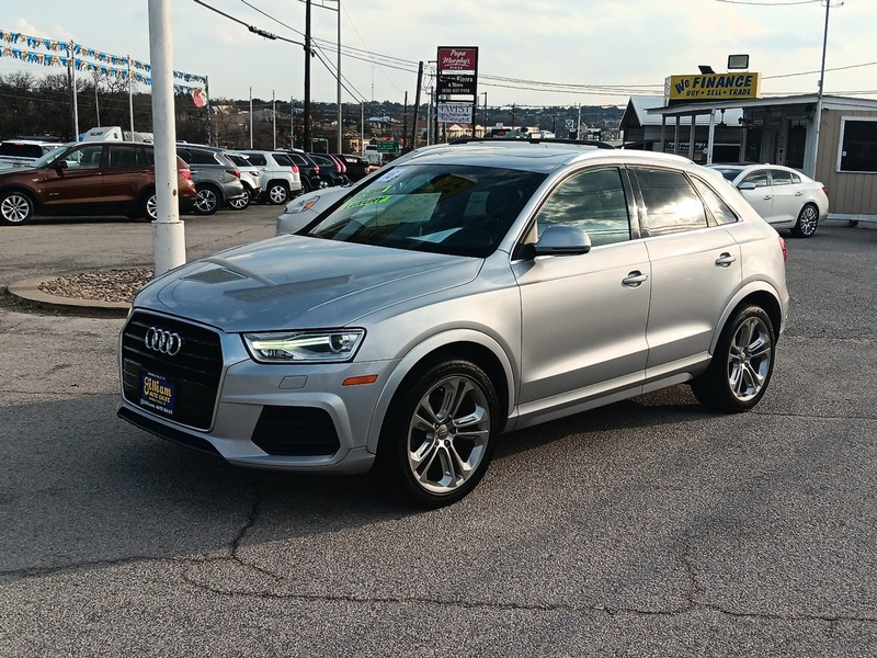Audi Q3 Vehicle Full-screen Gallery Image 08