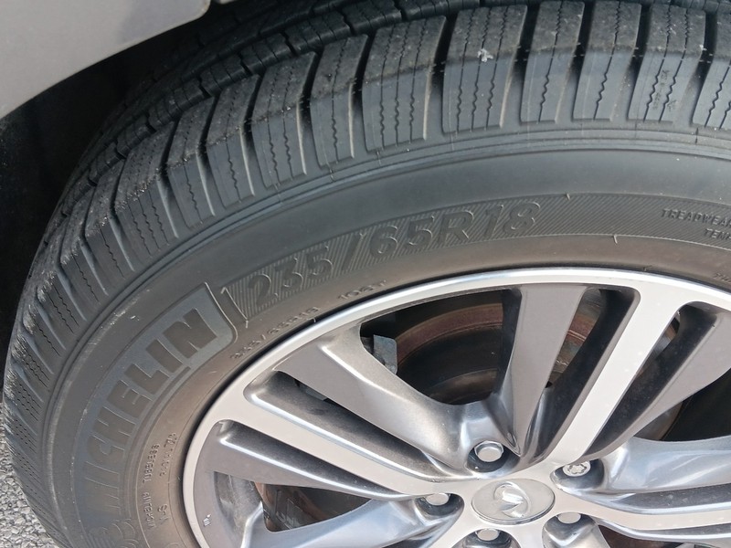 INFINITI QX60 Vehicle Full-screen Gallery Image 21