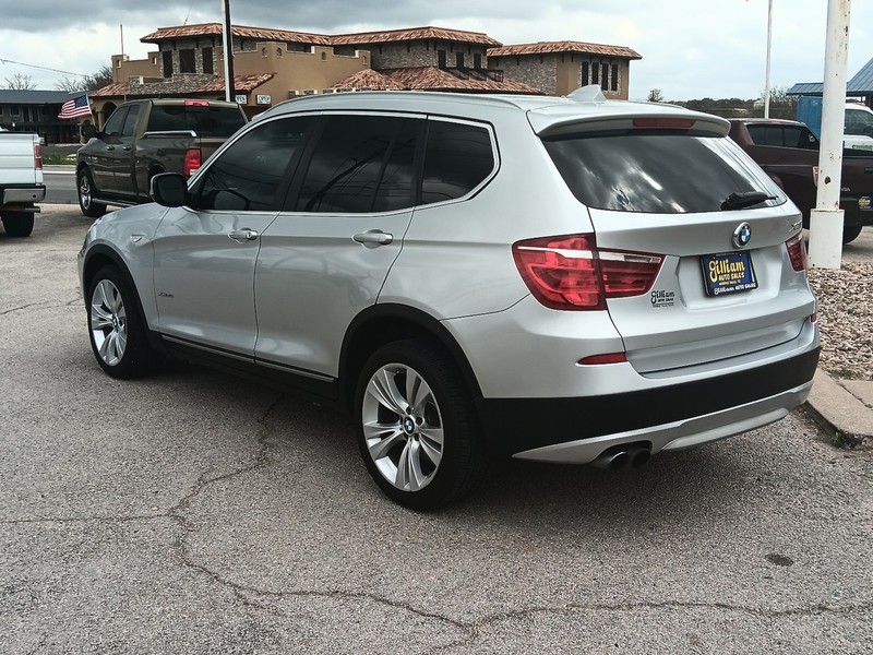 BMW X3 Vehicle Full-screen Gallery Image 05