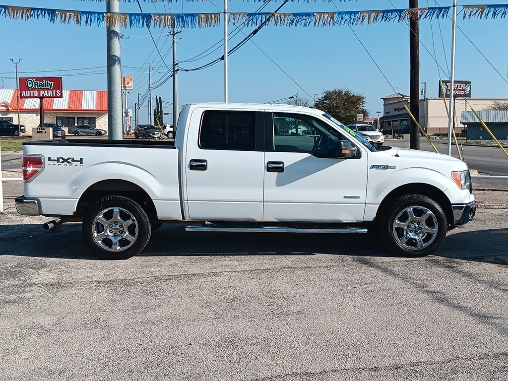 Ford F-150 Vehicle Full-screen Gallery Image 2
