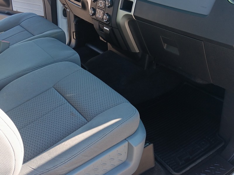 Ford F-150 Vehicle Full-screen Gallery Image 10