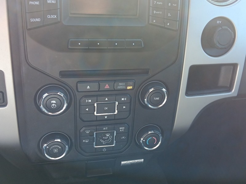 Ford F-150 Vehicle Full-screen Gallery Image 22