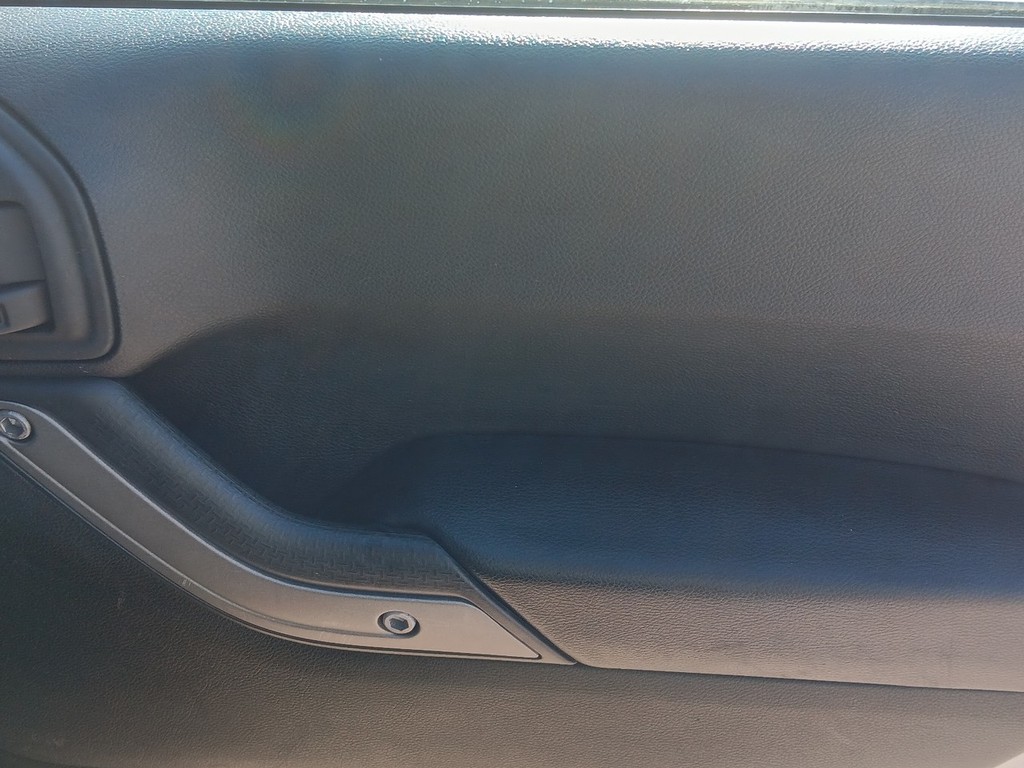 Jeep Wrangler Vehicle Full-screen Gallery Image 9