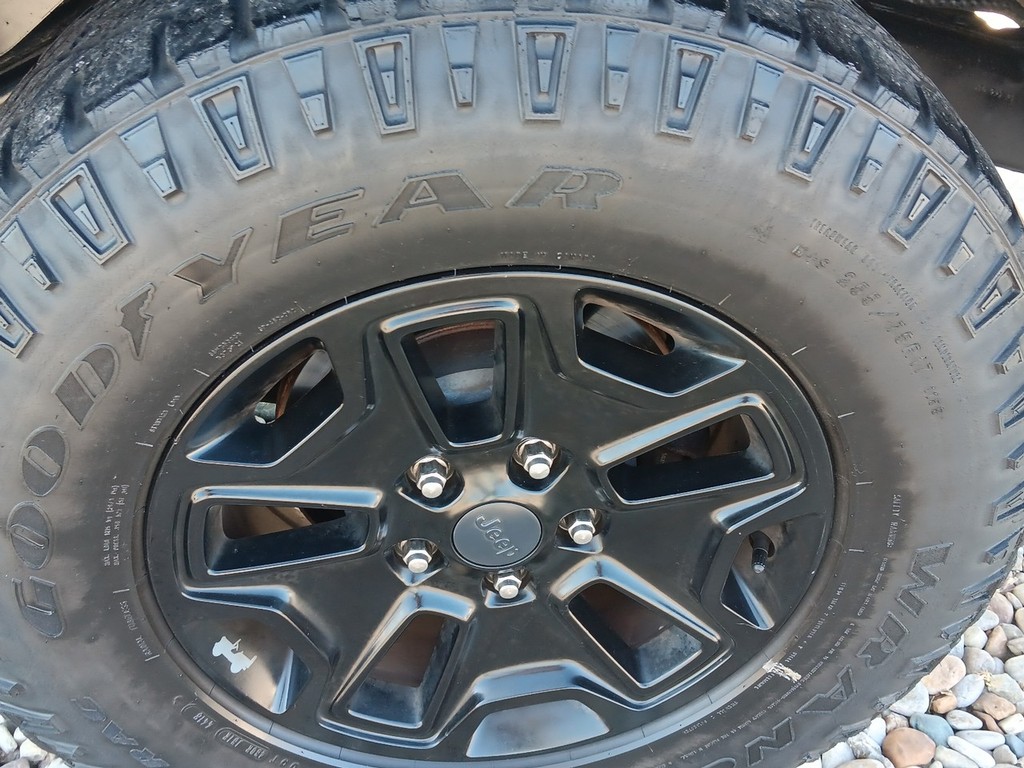 Jeep Wrangler Vehicle Full-screen Gallery Image 14