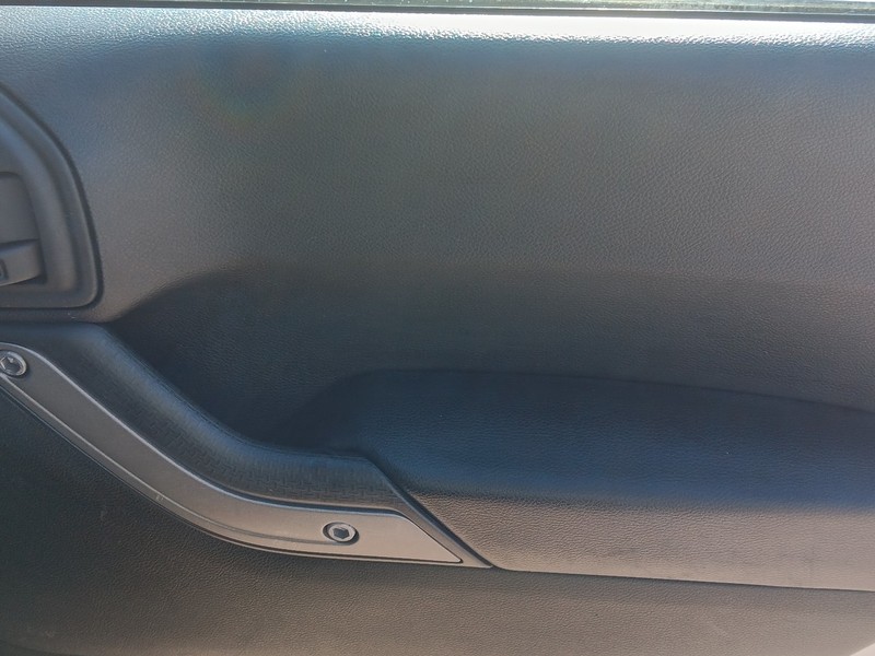 Jeep Wrangler Vehicle Full-screen Gallery Image 09