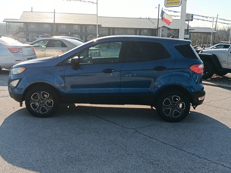 Ford EcoSport Vehicle Full-screen Gallery Image 06