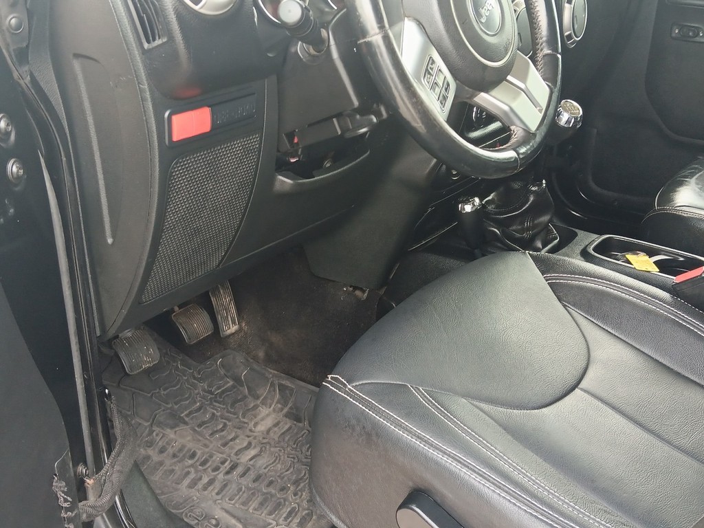 Jeep Wrangler Unlimited Vehicle Full-screen Gallery Image 5