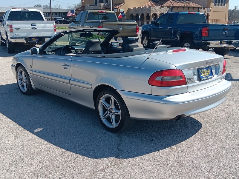 Volvo C70 Vehicle Full-screen Gallery Image 5