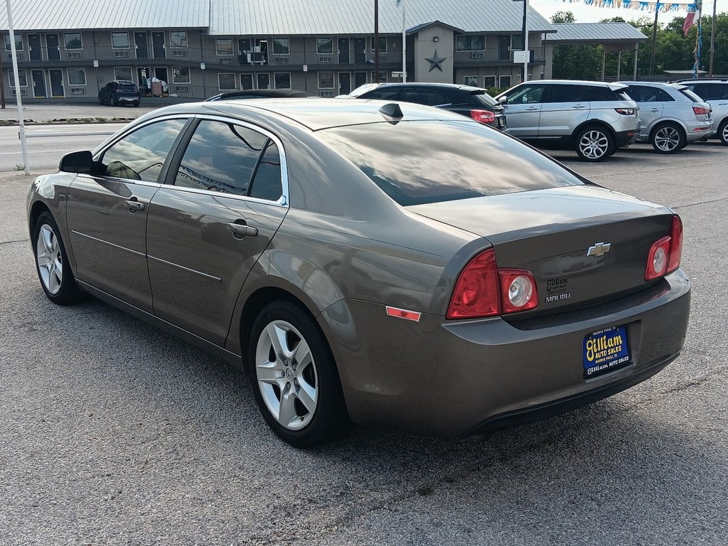 Chevrolet Malibu Vehicle Full-screen Gallery Image 5