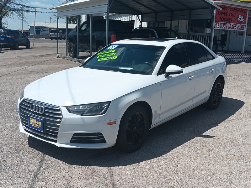 Audi A4 Vehicle Full-screen Gallery Image 7