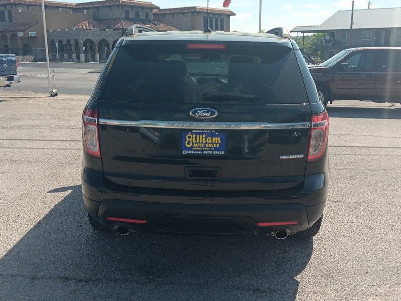 Ford Explorer Vehicle Full-screen Gallery Image 4