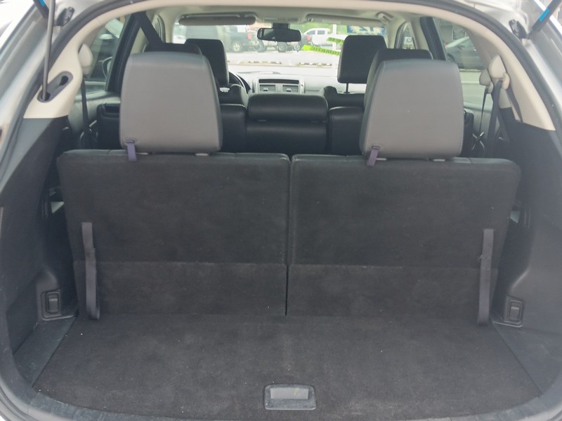 Mazda CX-9 Vehicle Full-screen Gallery Image 05