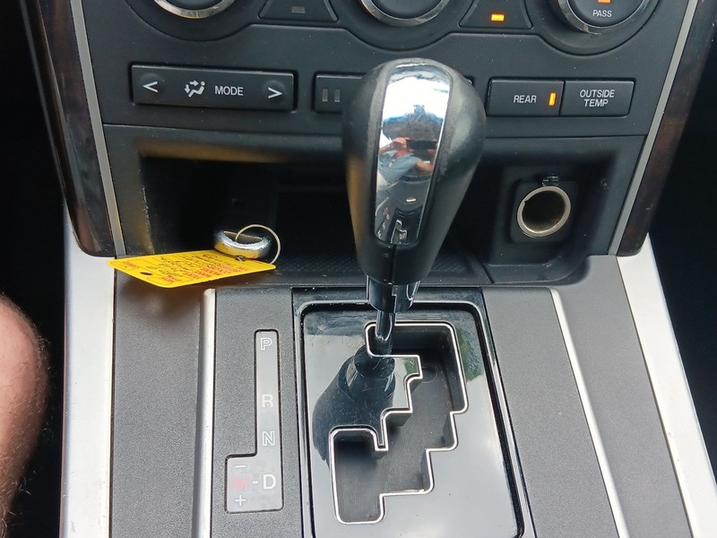 Mazda CX-9 Vehicle Full-screen Gallery Image 20