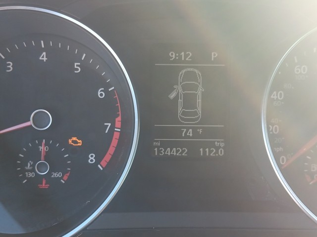 Volkswagen Jetta Vehicle Full-screen Gallery Image 20