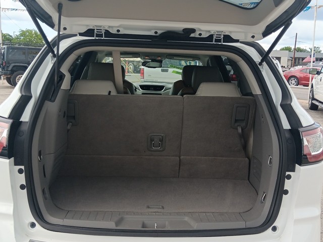 Chevrolet Traverse Vehicle Full-screen Gallery Image 5