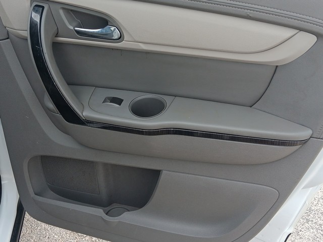 Chevrolet Traverse Vehicle Full-screen Gallery Image 12
