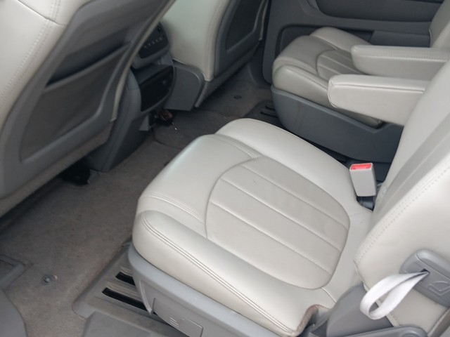Chevrolet Traverse Vehicle Full-screen Gallery Image 15