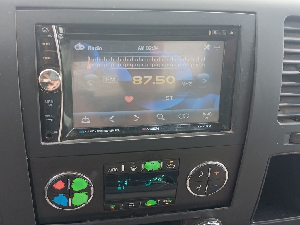 GMC Sierra 1500 Vehicle Full-screen Gallery Image 19