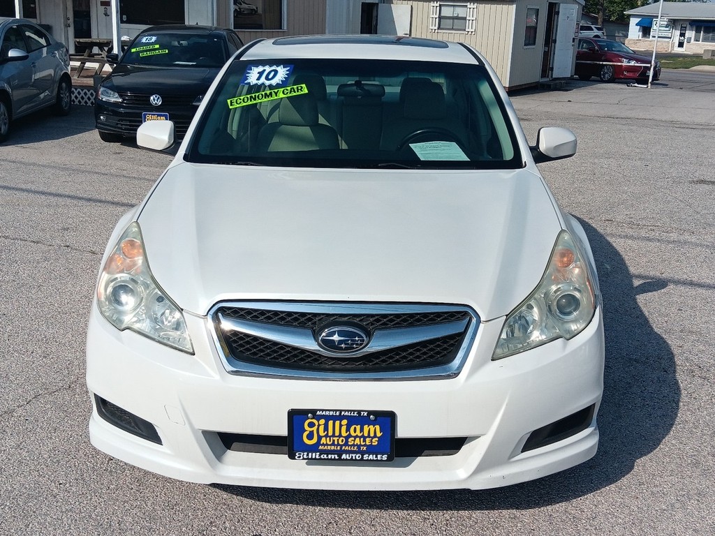 Subaru Legacy Vehicle Full-screen Gallery Image 8