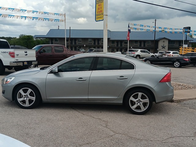 Volvo S60 Vehicle Full-screen Gallery Image 6