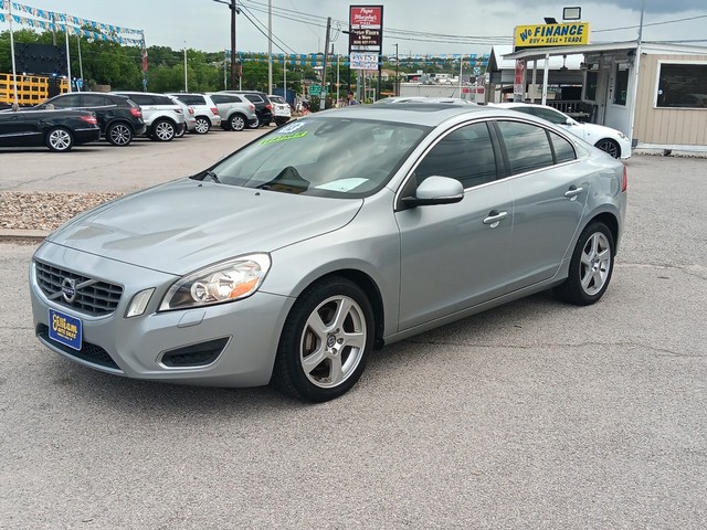 Volvo S60 Vehicle Full-screen Gallery Image 7
