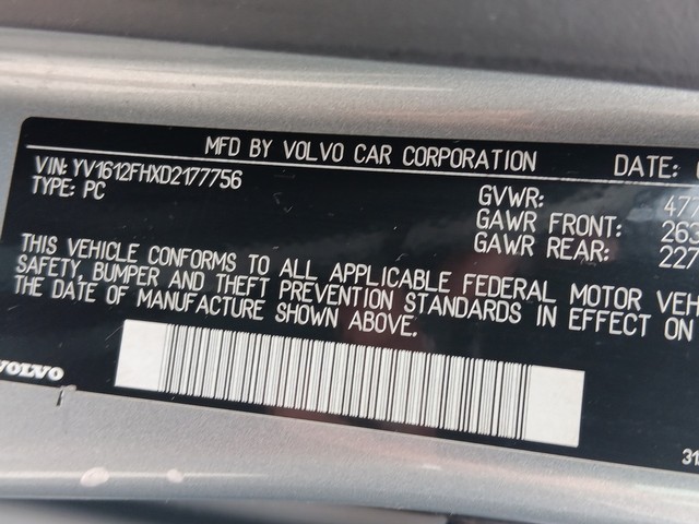 Volvo S60 Vehicle Full-screen Gallery Image 17