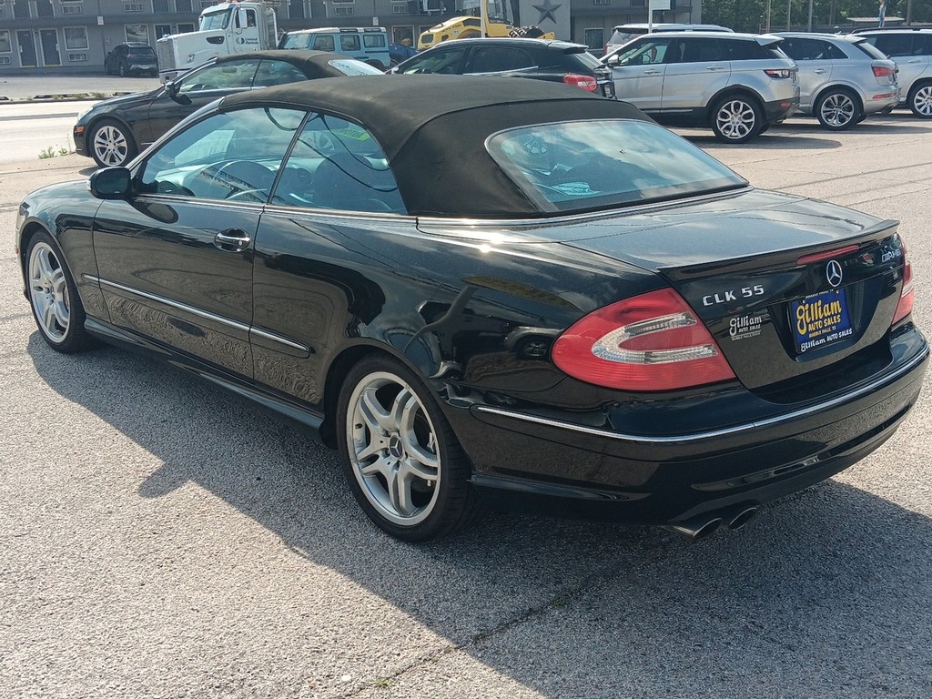 Mercedes-Benz CLK-Class Vehicle Full-screen Gallery Image 5