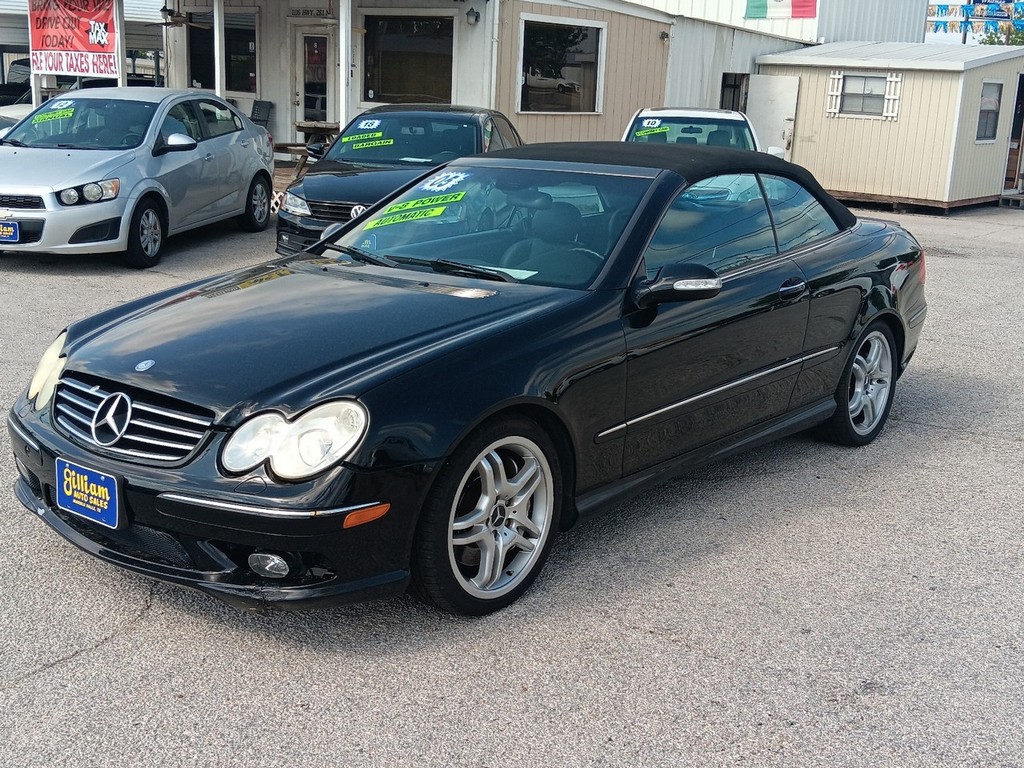 Mercedes-Benz CLK-Class Vehicle Full-screen Gallery Image 7