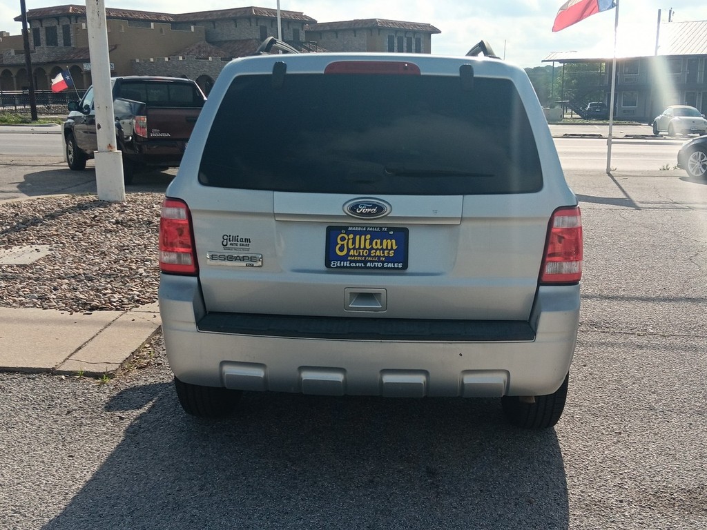 Ford Escape Vehicle Full-screen Gallery Image 04