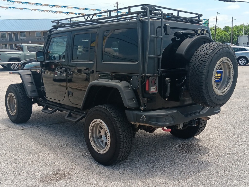 Jeep Wrangler Unlimited Vehicle Full-screen Gallery Image 5