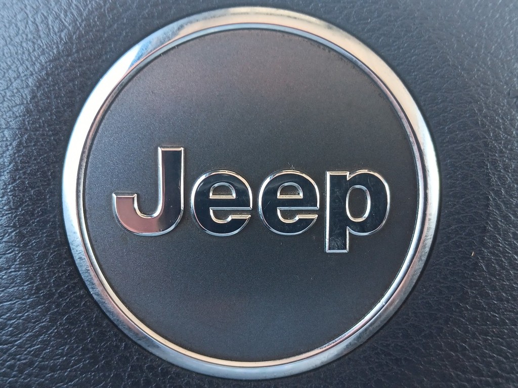 Jeep Wrangler Unlimited Vehicle Full-screen Gallery Image 20