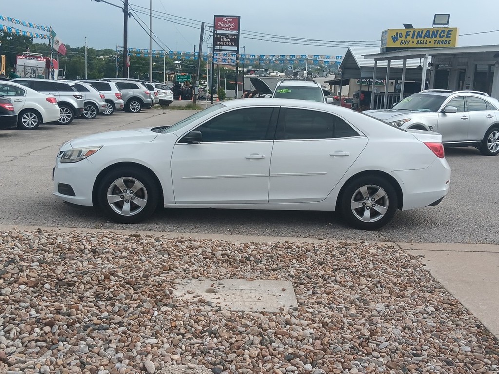 Chevrolet Malibu Vehicle Full-screen Gallery Image 6