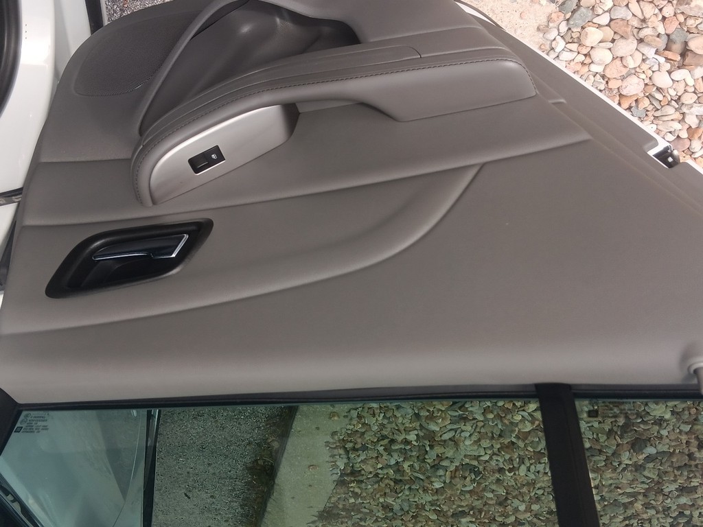 Chevrolet Malibu Vehicle Full-screen Gallery Image 13