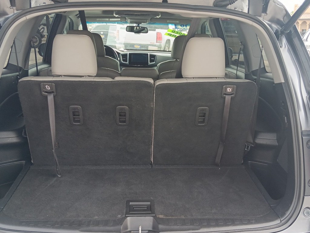 Honda Pilot Vehicle Full-screen Gallery Image 05