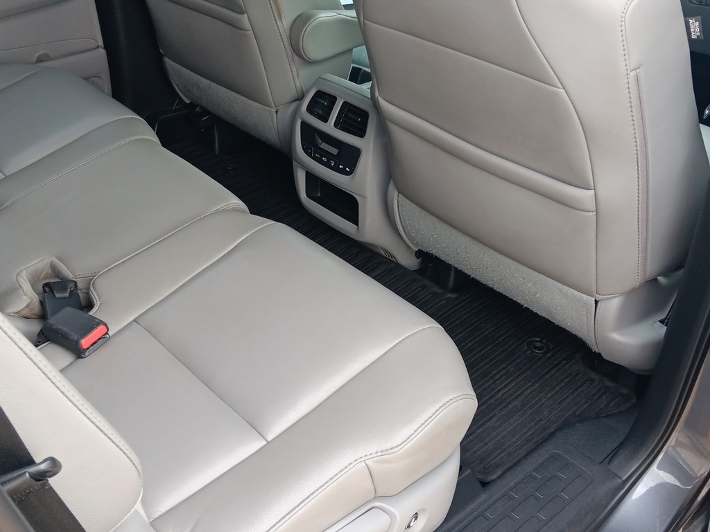 Honda Pilot Vehicle Full-screen Gallery Image 13