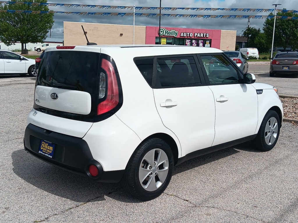 Kia Soul Vehicle Full-screen Gallery Image 03