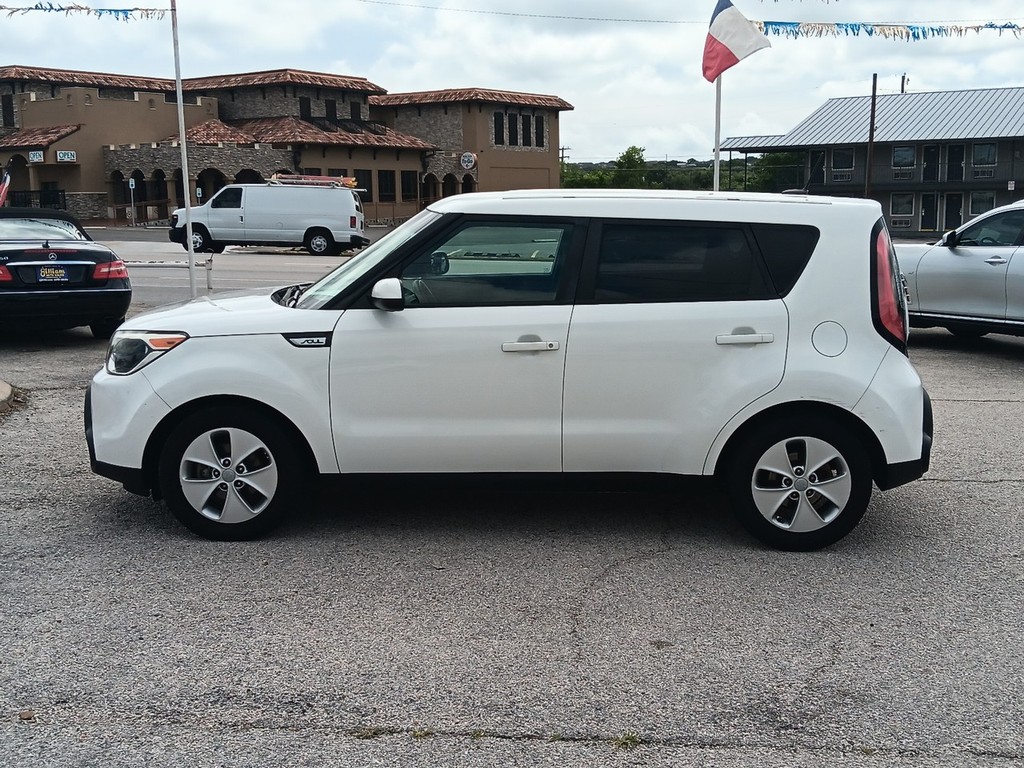 Kia Soul Vehicle Full-screen Gallery Image 06