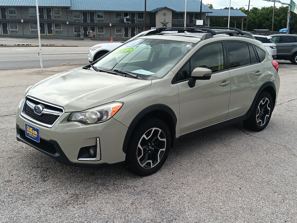 Subaru Crosstrek Vehicle Full-screen Gallery Image 8