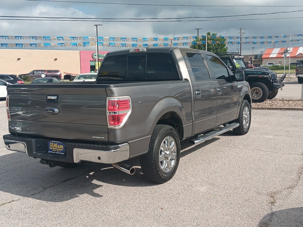 Ford F-150 Vehicle Full-screen Gallery Image 03
