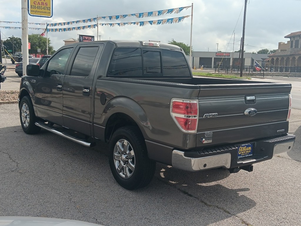 Ford F-150 Vehicle Full-screen Gallery Image 05