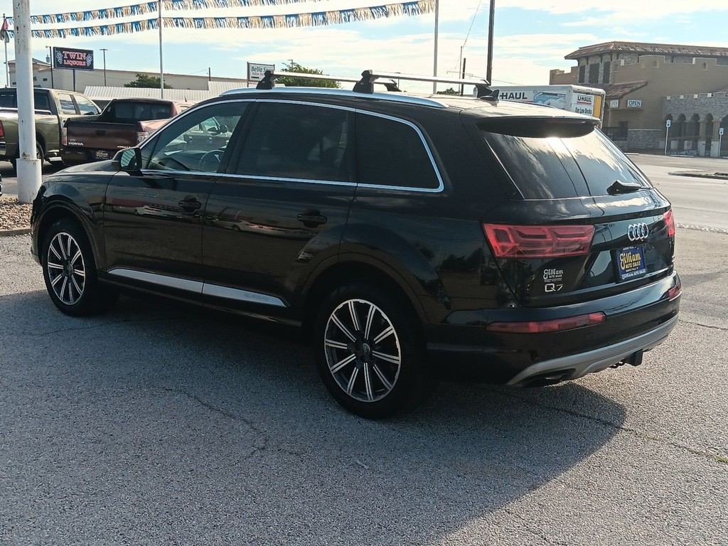 Audi Q7 Vehicle Full-screen Gallery Image 06