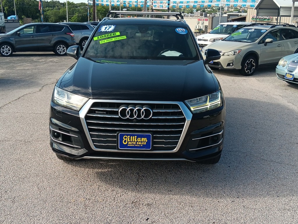 Audi Q7 Vehicle Full-screen Gallery Image 09
