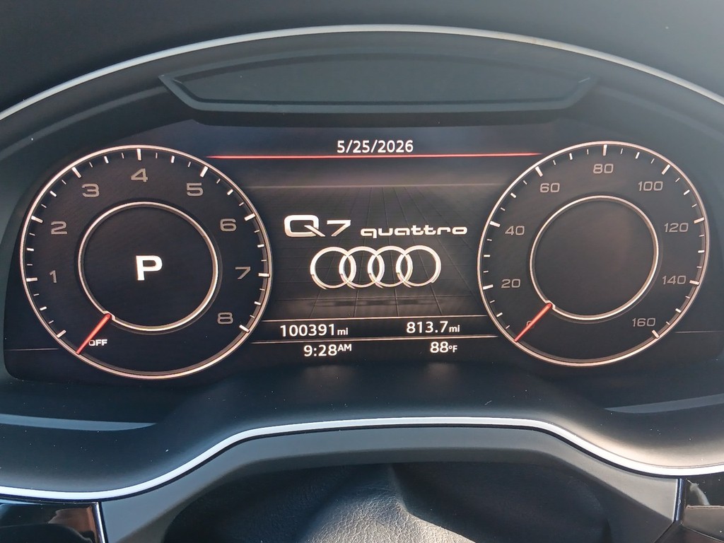 Audi Q7 Vehicle Full-screen Gallery Image 20