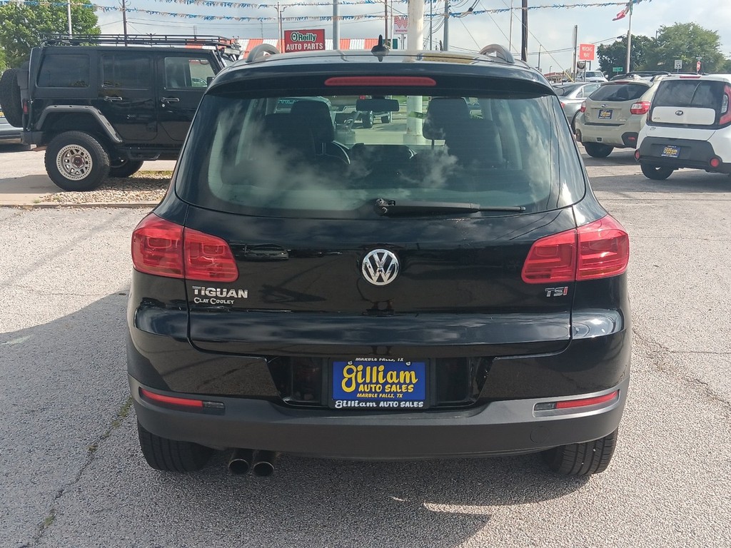 Volkswagen Tiguan Vehicle Full-screen Gallery Image 04