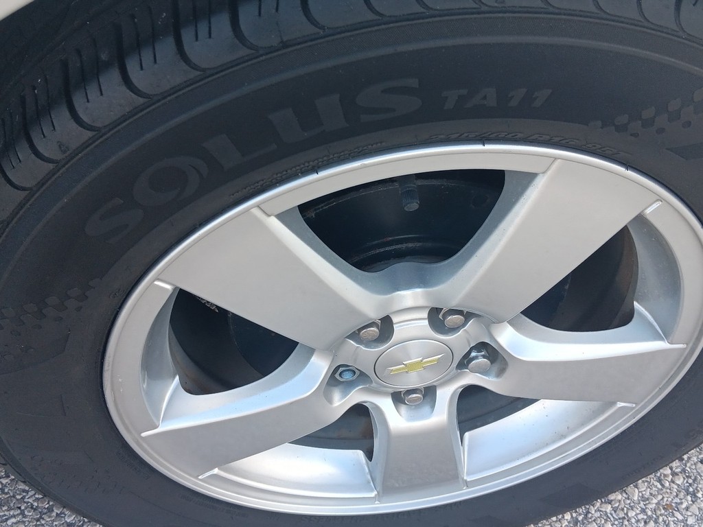 Chevrolet Cruze Limited Vehicle Full-screen Gallery Image 17