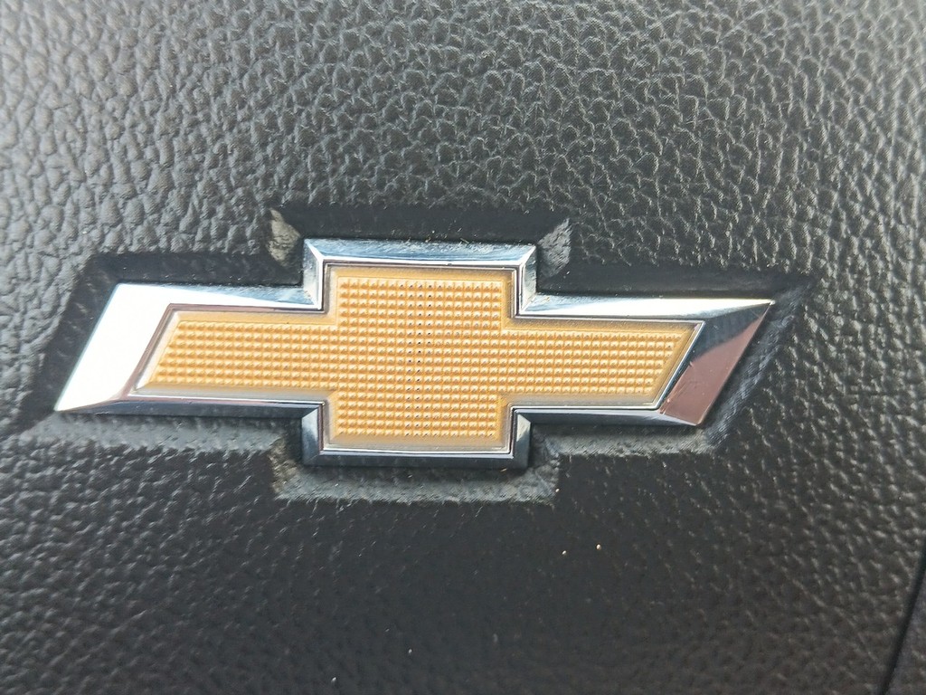 Chevrolet Cruze Limited Vehicle Full-screen Gallery Image 21